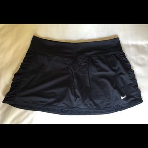 Nike Women’s Tennis Skirt Size L